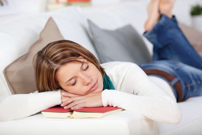 Rutinitas Malam yang Membantu Tidur Lebih Dalam dan Segar